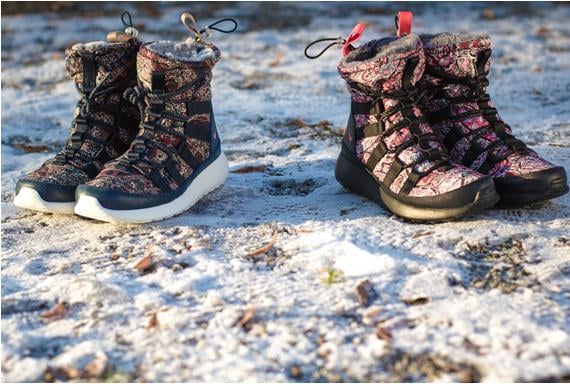 Liberty x Nike WMNS Roshe Run Hi SneakerBoot