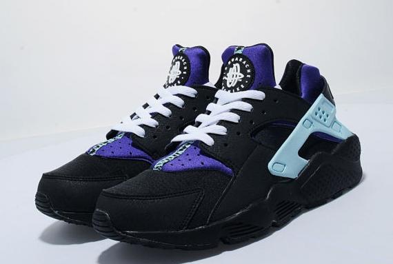 Nike Air Huarache - Black/White-Purple