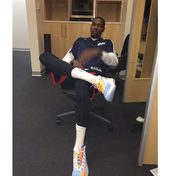 Kevin Durant Shows Off KD VI iD For Tonight’s Game