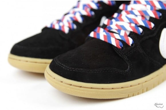 Fly x Nike SB Dunk High Barber Yet Another Look