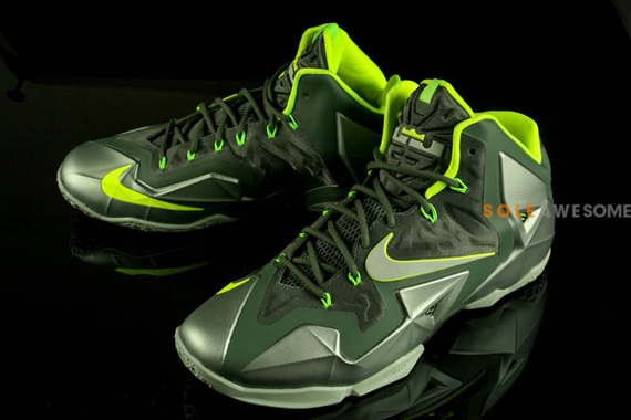 Nike LeBron 11 “Dunkman” – Another Closer Look