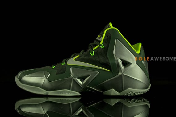 Nike LeBron 11 Dunkman Another Closer Look