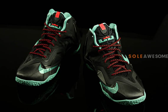 Nike LeBron 11 GS Black Mint Red