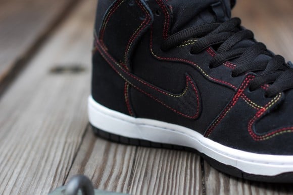 Nike SB Dunk High – Black – Gradient Contrast Stitching | SneakerFiles