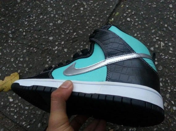 Nike SB Dunk High Tiffany Another Look