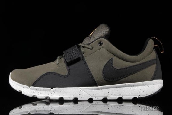 Nike SB Trainerendor Olive Now Available