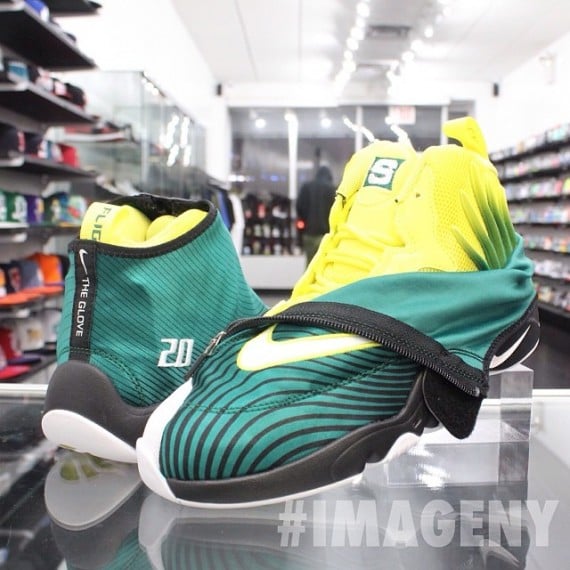 Sole Collector x Nike Air Zoom Flight The Glove Release Date