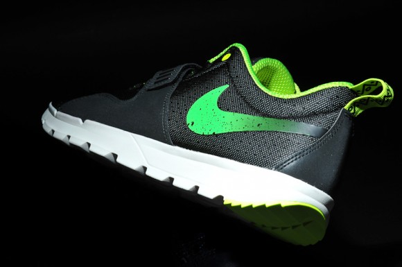 Stussy x Nike SB Trainerendor Black Neon Yet Another Look