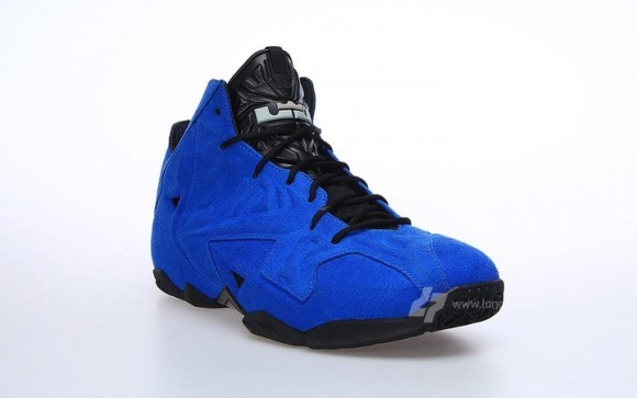 Nike LeBron 11 EXT Blue Suede Detailed Look