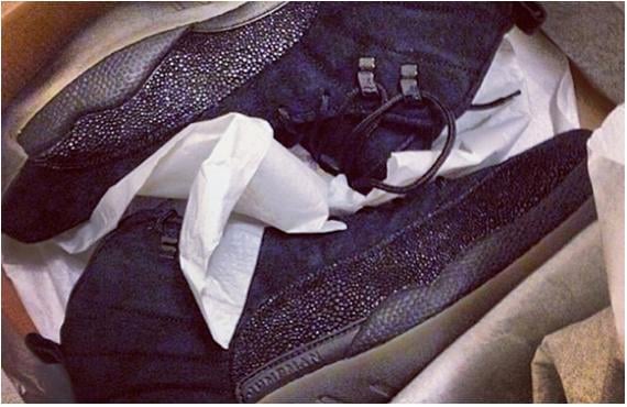 Air Jordan 12 Retro x OVO (Drake)