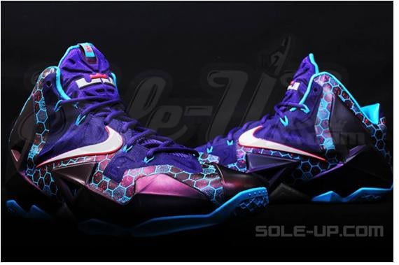 Nike LeBron 11 Hornets Detailed Photos