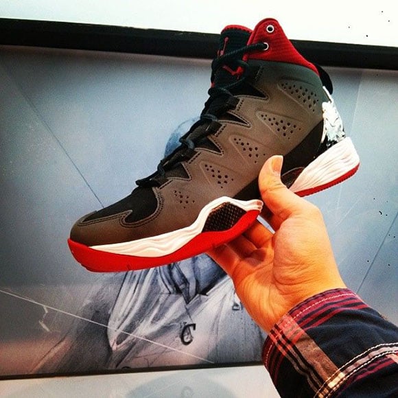 Jordan Melo M10 “Bulls” – First Look