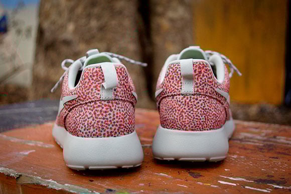 Turf Orange Roshe Run