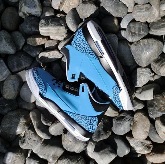 Battle of the Air Jordan IIIs: Cement Grey vs. Powder Blue