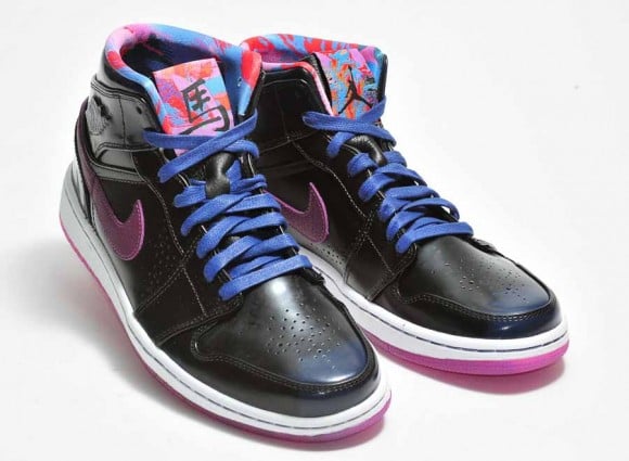 Air Jordan 1 Mid Year of the Horse Detailed Look