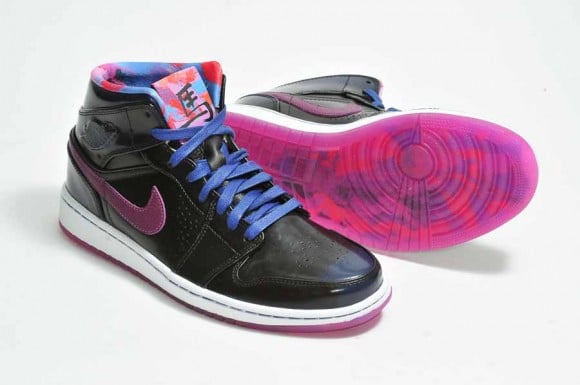 Air Jordan 1 Mid Year of the Horse Detailed Look