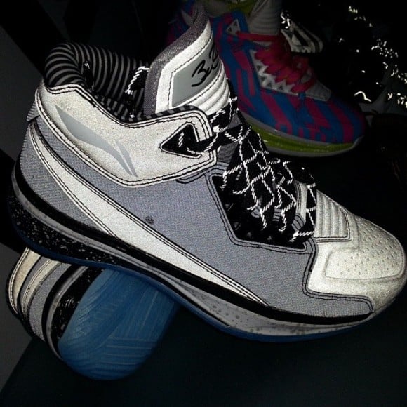li-ning-way-of-wade-2-team-no-sleep-02