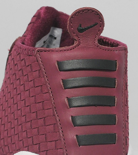 Nike Air Footscape Desert Chukka Woven QS ‘Burgundy’