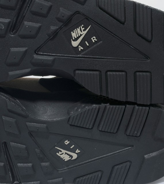 Nike Air Huarache Sand Now Available 
