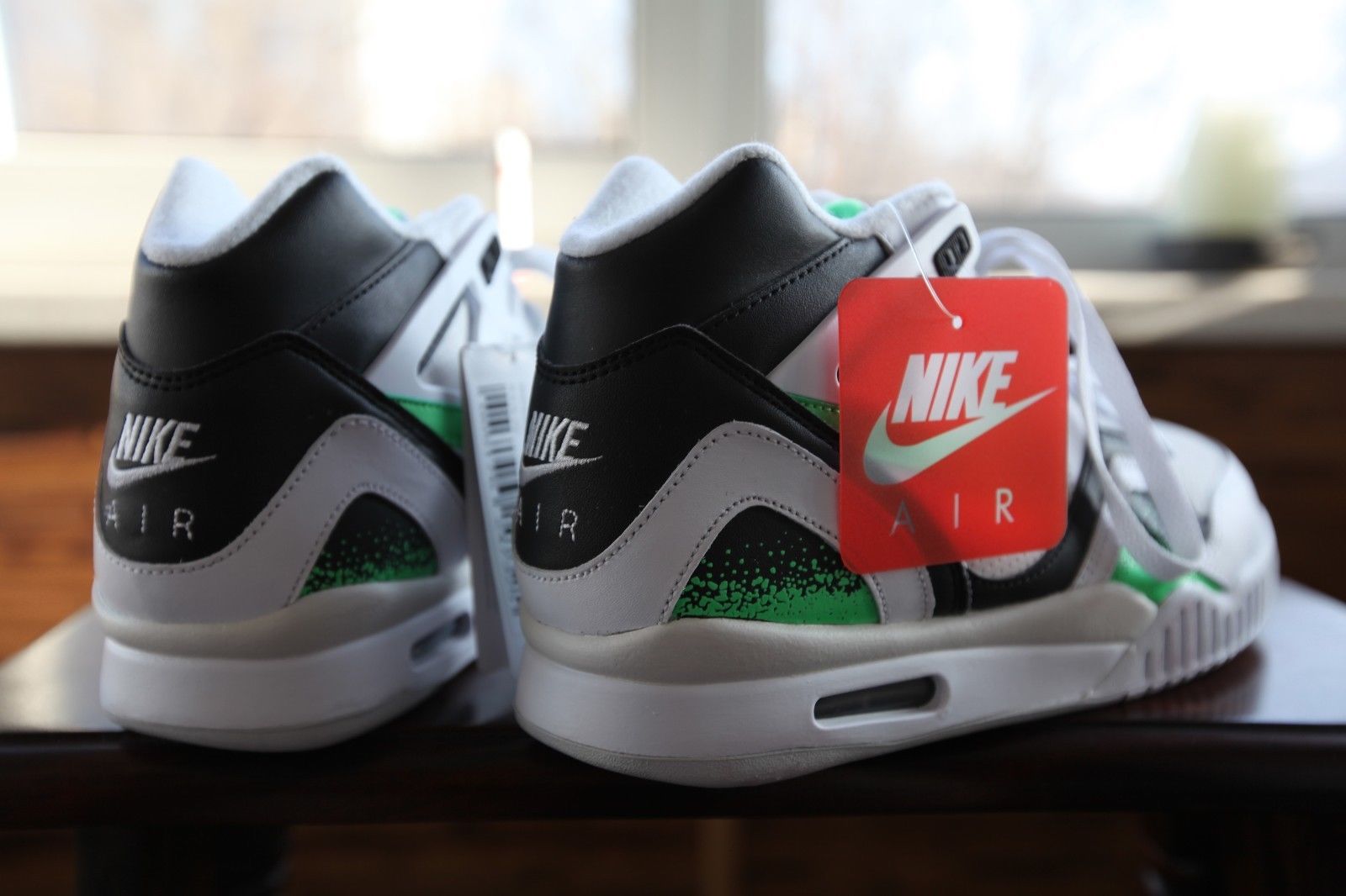 Nike Air Tech Challenge II ‘White/Black-Poison Green’ | New Images