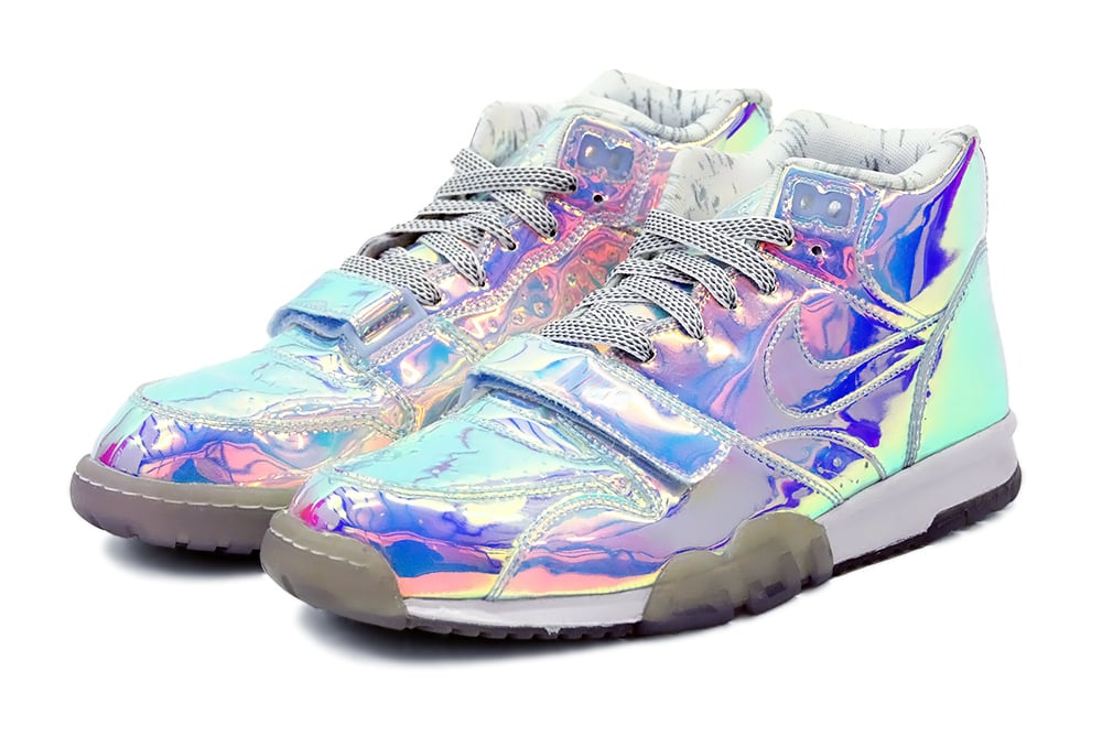 air trainer 1 super bowl hologram