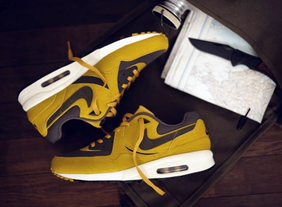 Size? x Nike Army & Navy Pack Size? Worldwide Exclusive