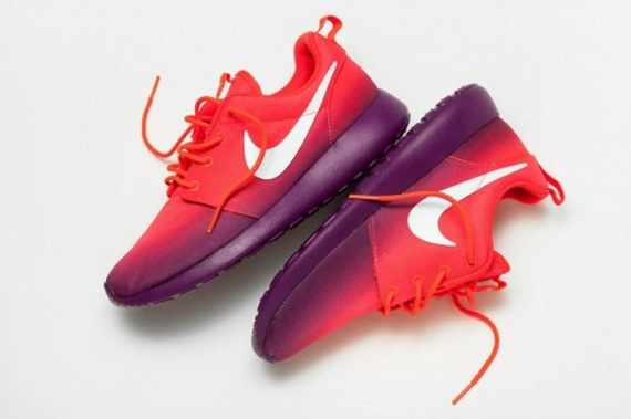 Nike Roshe Run Laser Crimson