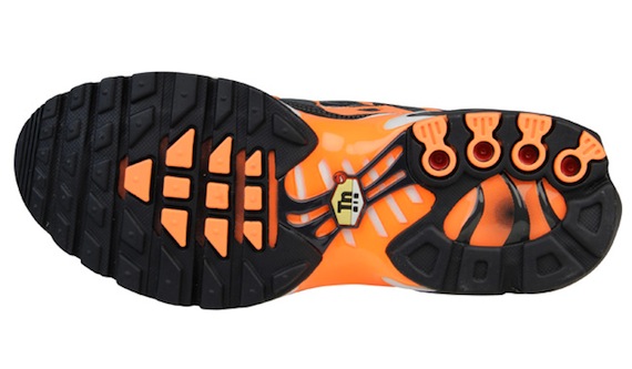 Nike WMNS Air Max Plus (Tuned 1) Black and Orange