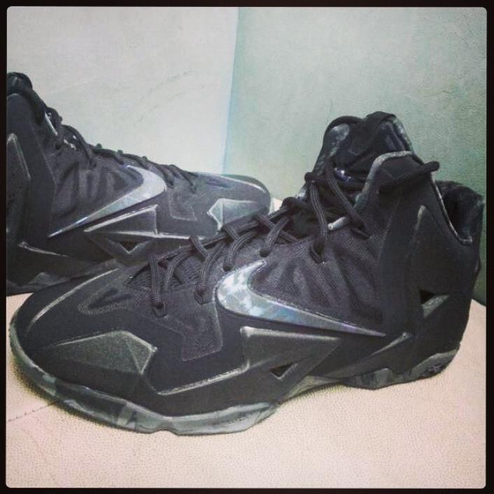Nike LeBron XI (11) Stealth First Look