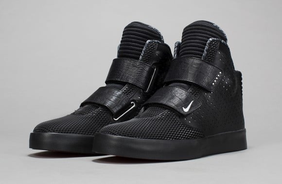 Nike Sportswear Crescent City Collection Release Reminder