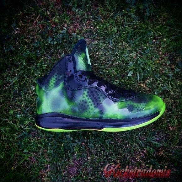 lebron-entourage-parabronmans-customs-kickstradomis