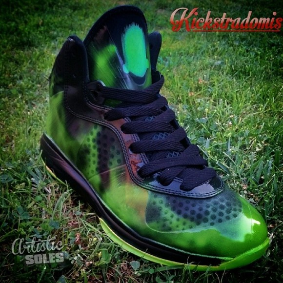 lebron-entourage-parabronmans-customs-kickstradomis