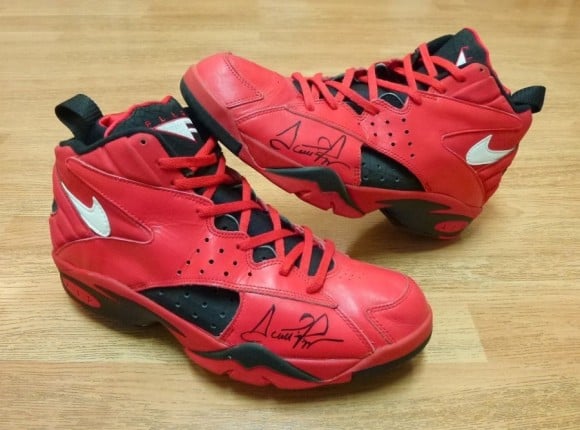 Nike Air Flight Maestro 2 Scottie Pippen Autographed All-Star PE