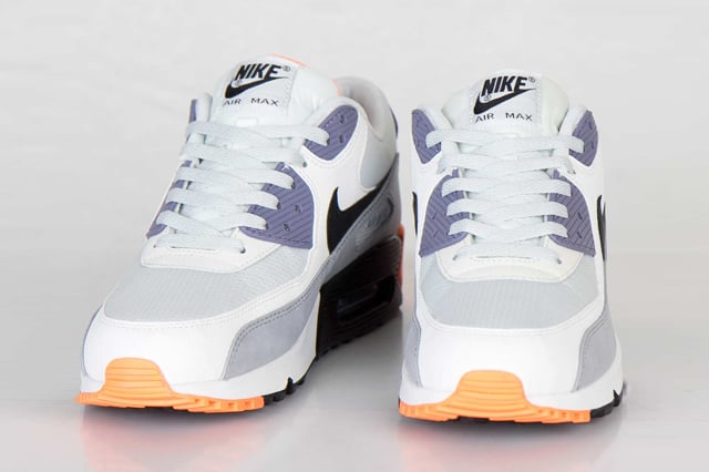 nike-air-max-90-essential-light-base-grey-black-iron-purple-atomic-orange-3