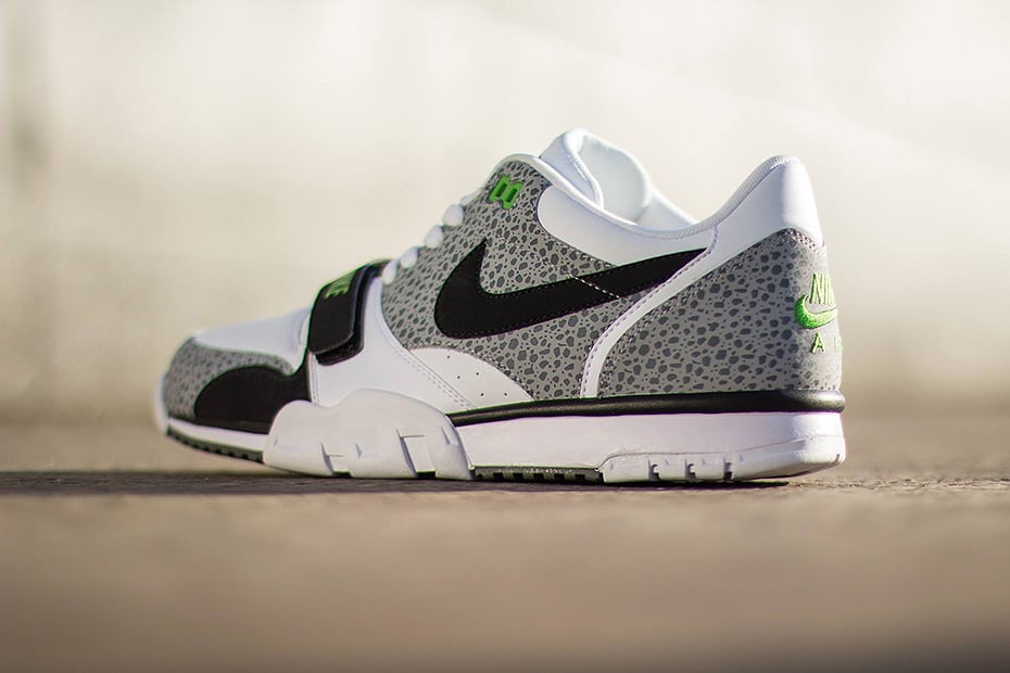 nike-air-trainer-1-low-st-white-black-wolf-grey-cool-grey-4