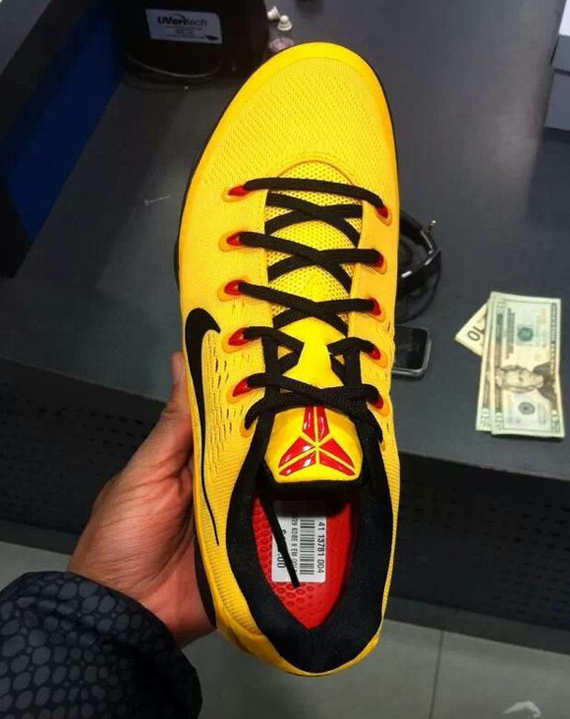 kobe 9 low black and white