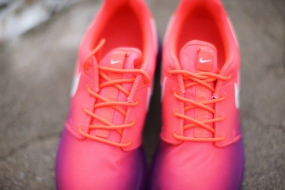 Nike WMNS Roshe Run Print Gradient Now Available 