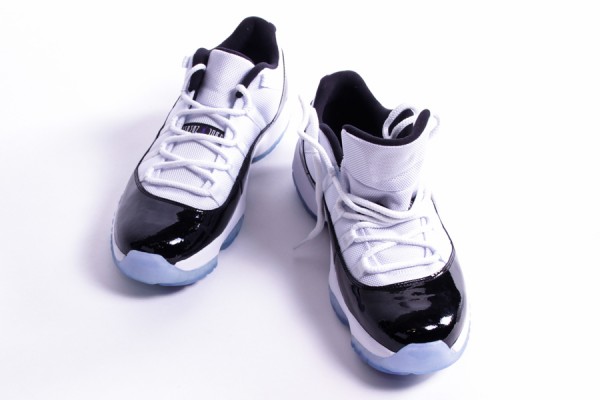 air-jordan-xi-11-low-concord-our-latest-look-4
