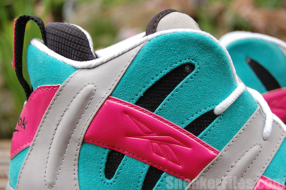 Detailed Look of the Spurs Reebok The Rail