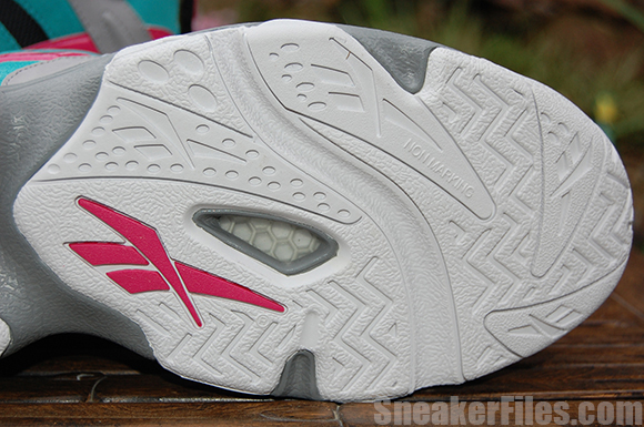 Detailed Look of the Spurs Reebok The Rail