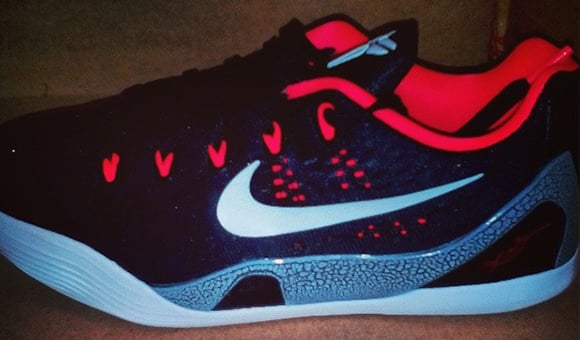 Nike Kobe 9 EM Low GS Black / Laser Crimson