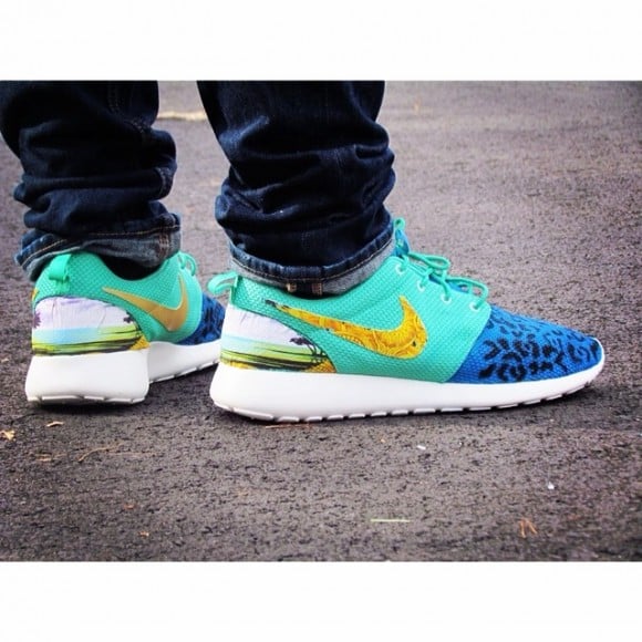 nike-roshe-run-versace-customs-by-sole-4-the-soul