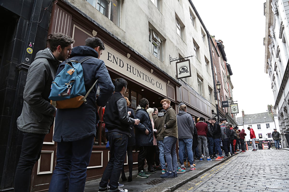 end-saucony-shadow-5000-burger-launch-party-recap-5