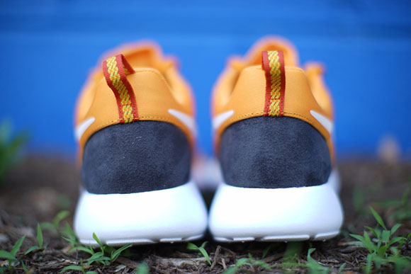 Kumquat Nike Roshe Run HYP