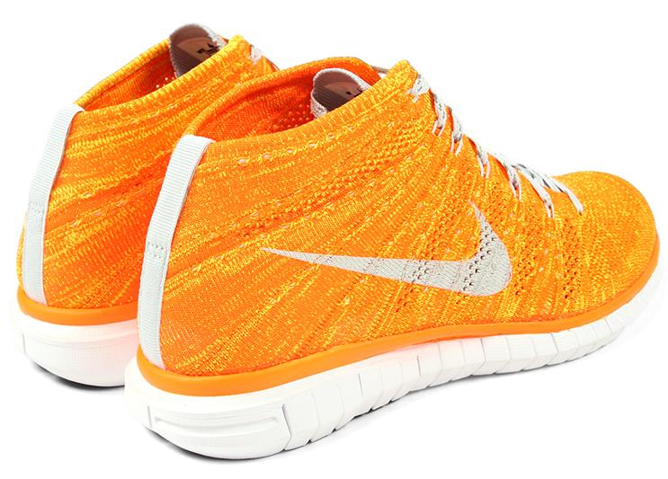 nike-free-flyknit-chukka-total-orange-light-base-grey-volt-3