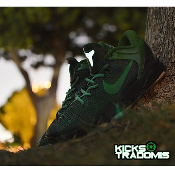 nike-zoom-kobe-vii-7-green-lantern-customs-by-kickstradomis