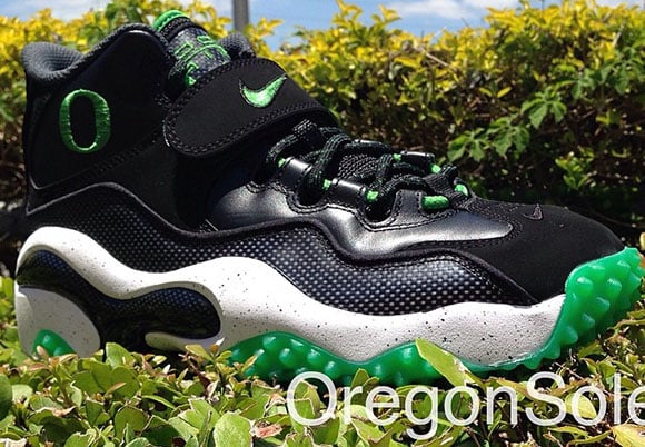 Oregon Ducks Nike Zoom Turf