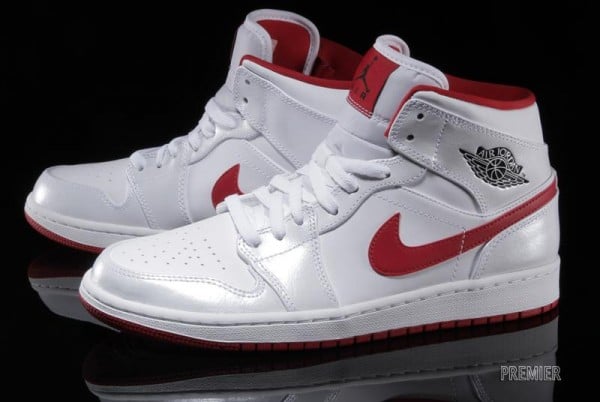 Air Jordan 1 Mid ‘White/Black-Gym Red’