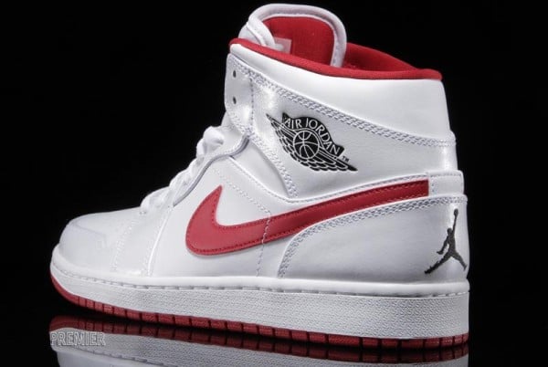 air-jordan-1-mid-white-black-gym-red-3