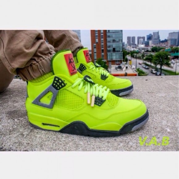 air-jordan-4-biohazard-customs-by-v-a-b